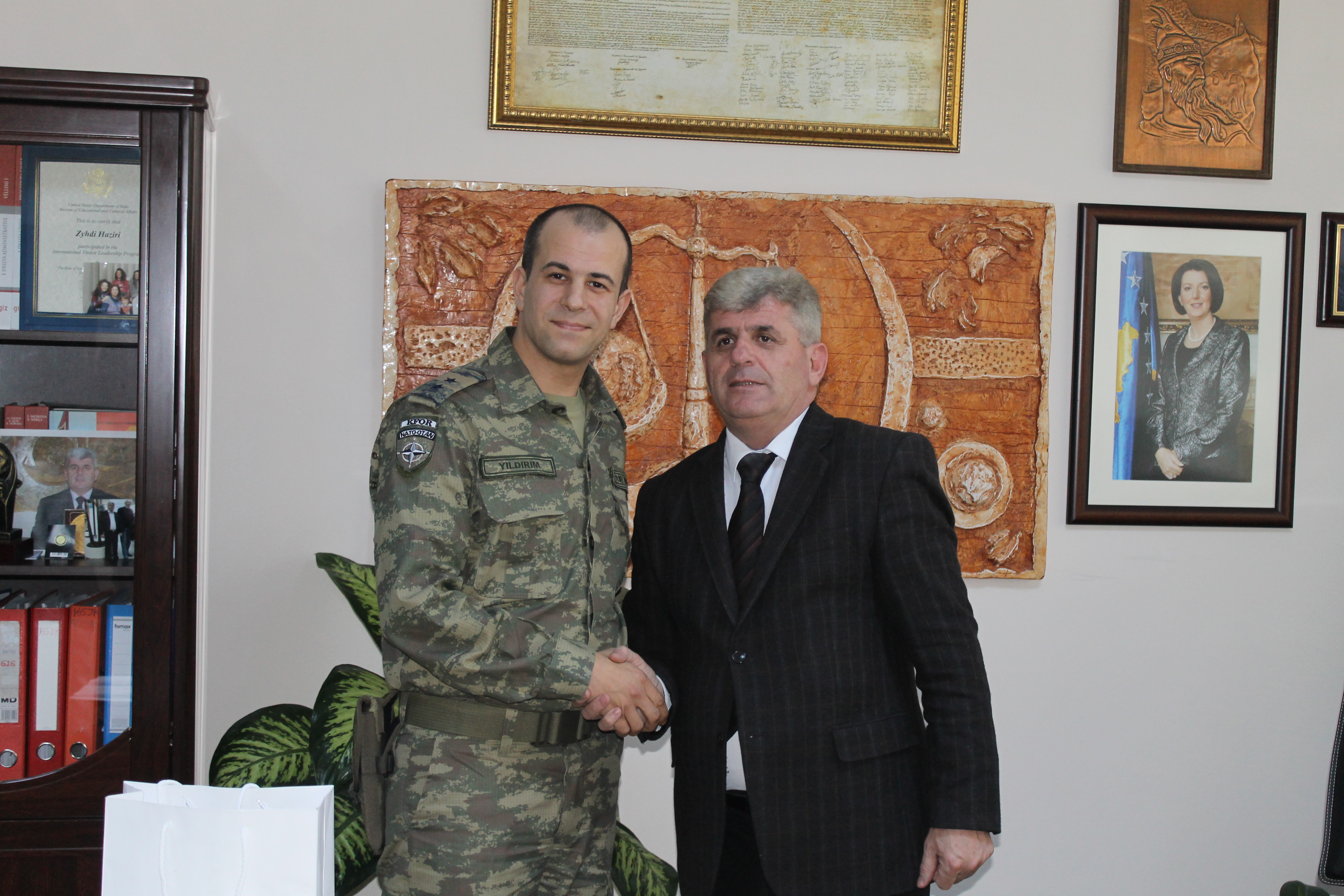 Predsednik Haziri primio je novog kamandanta Yildirim