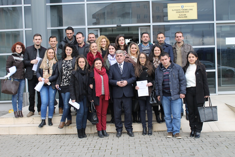 43 kandidatë përfundojnë praktikën gjyqësore në Gjykatën Themelore të Gjilanit